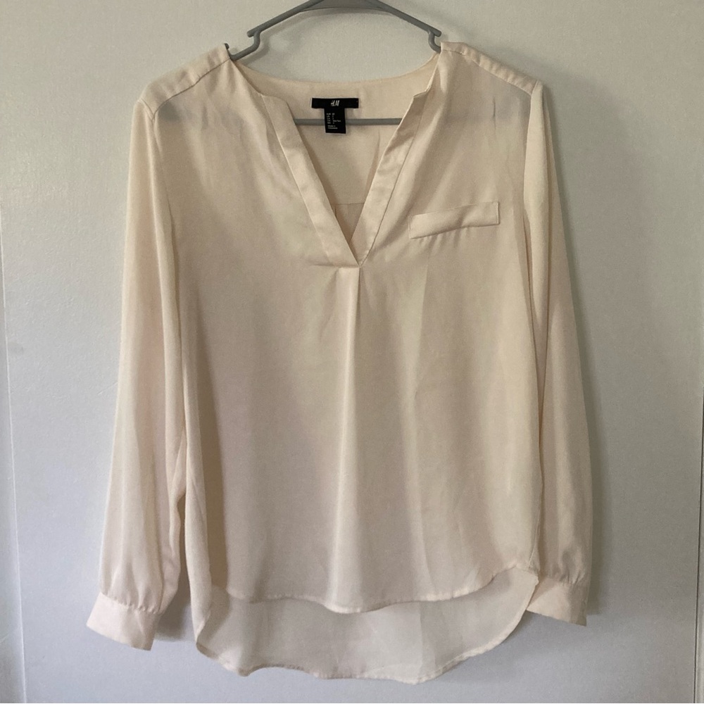 H&M Ivory Split V-Neck Blouse - Size 2